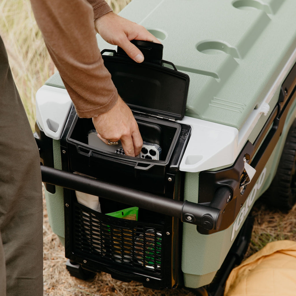 70 QT Trailmate Journey Rolling Cooler, Carbonite Gray