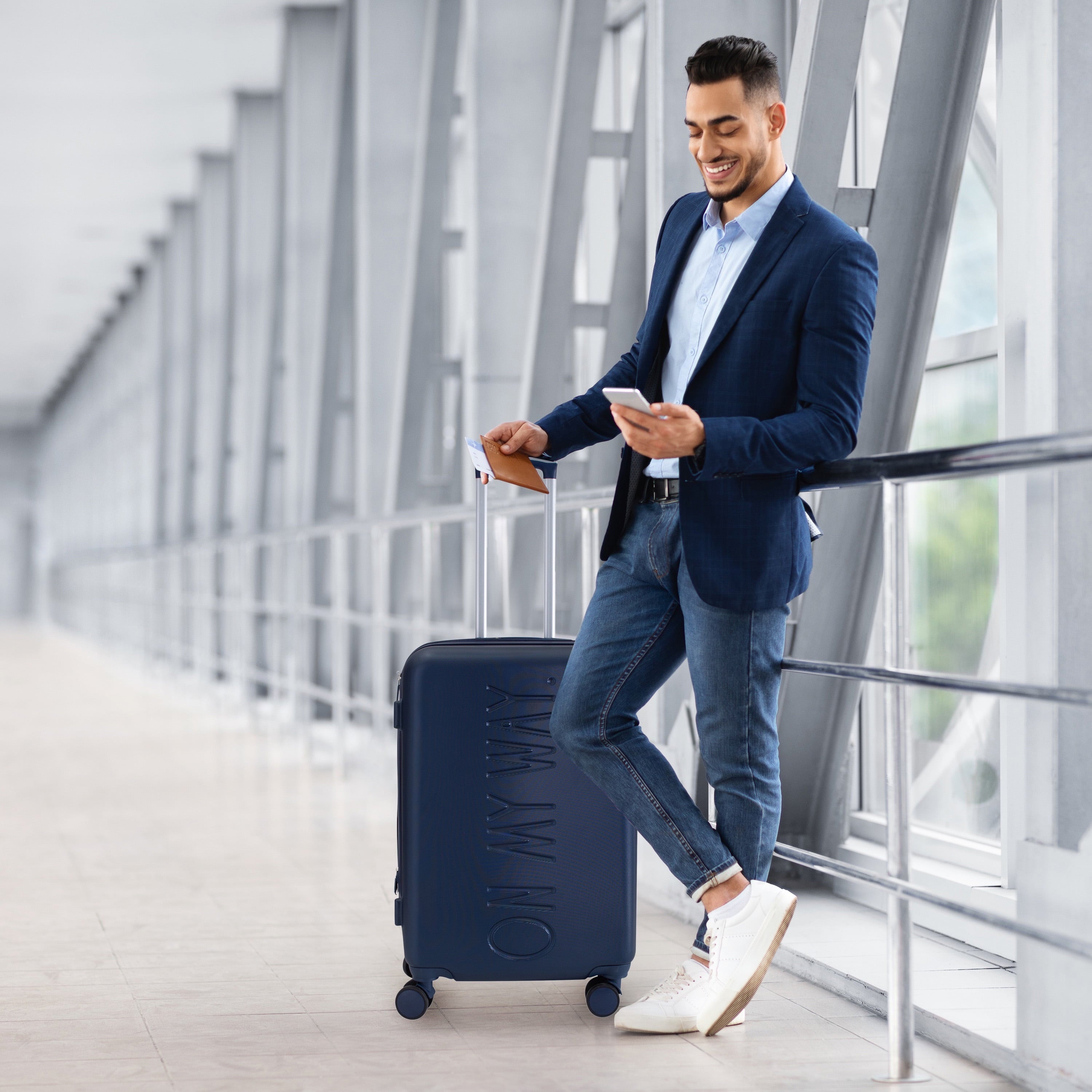 3 Piece Expandable Rolling Luggage Set in White