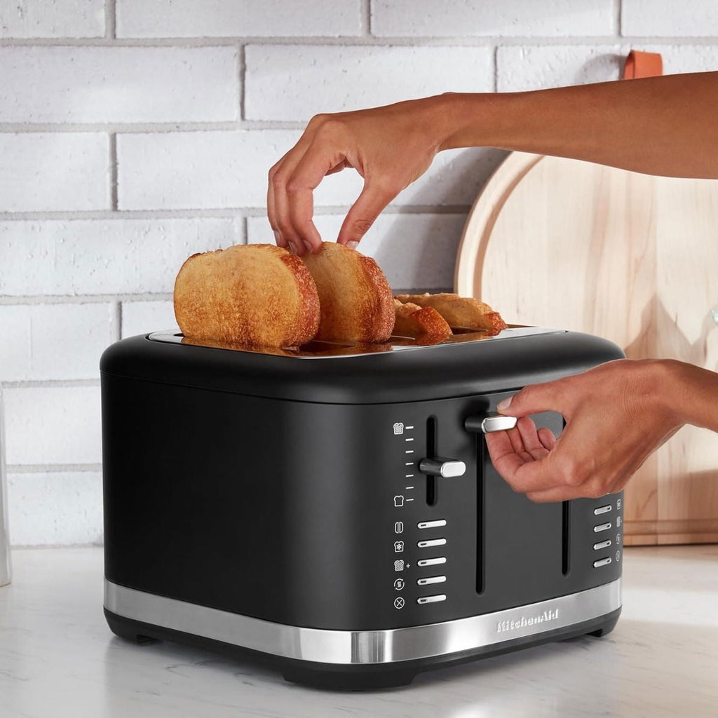 4 Slice Metal Toaster | Matte Black