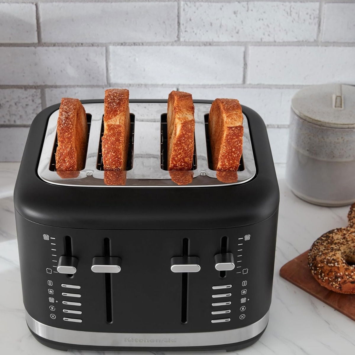 4 Slice Metal Toaster | Matte Black