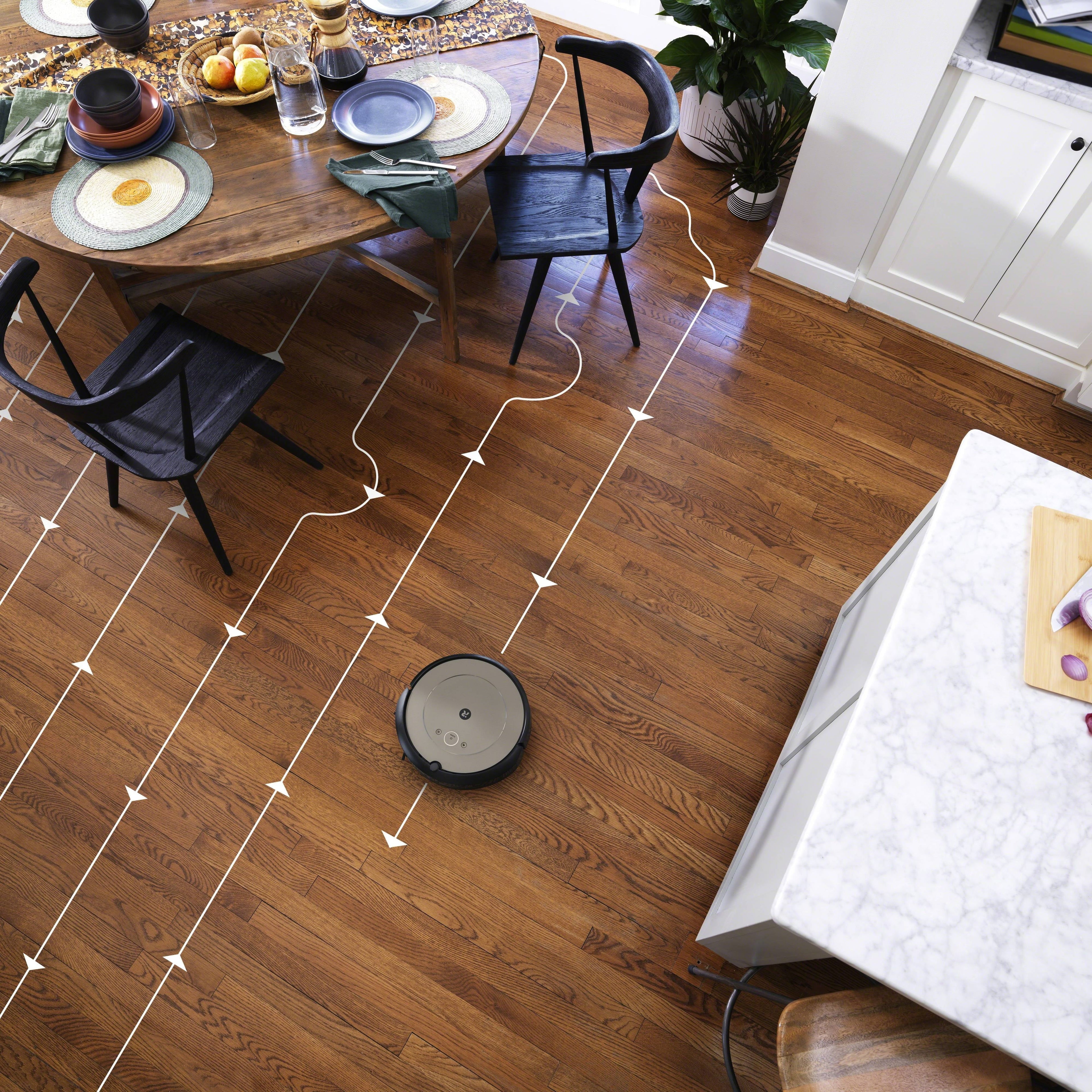 Roomba i1 Robot Vacuum, Wi-Fi Connected Mapping, 3-Stage Cleaning System, Cleans in Neat Rows, Ideal for Pet Hair, Carpets and Hard Floors, Model i115220