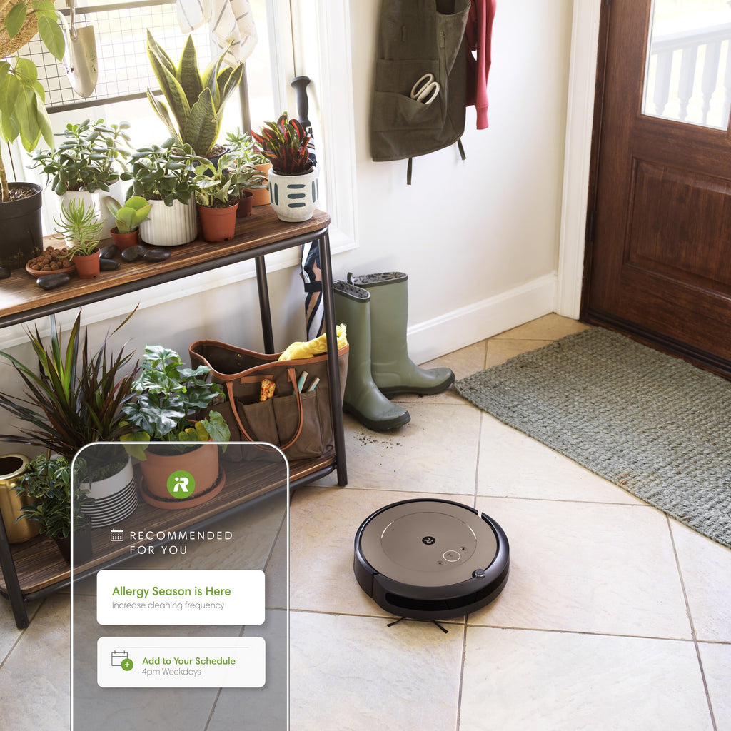 Roomba i1 Robot Vacuum, Wi-Fi Connected Mapping, 3-Stage Cleaning System, Cleans in Neat Rows, Ideal for Pet Hair, Carpets and Hard Floors, Model i115220