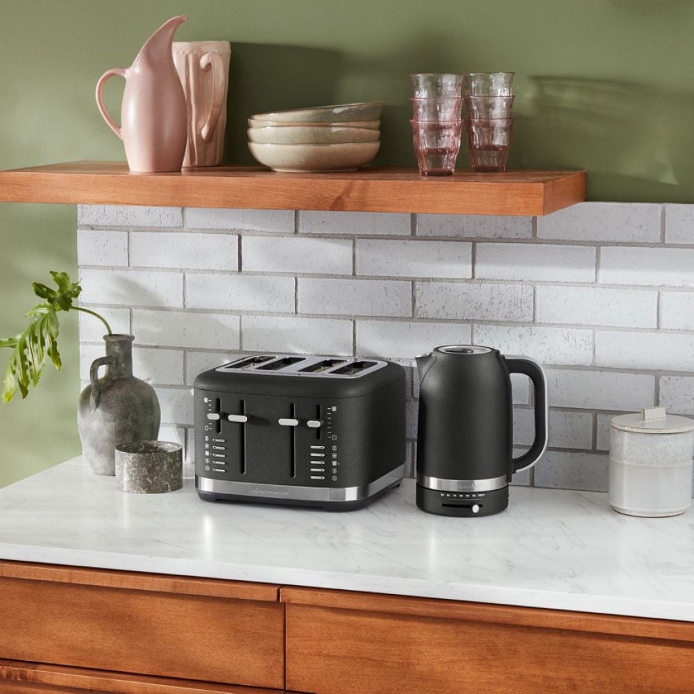4 Slice Metal Toaster | Cast Iron Black