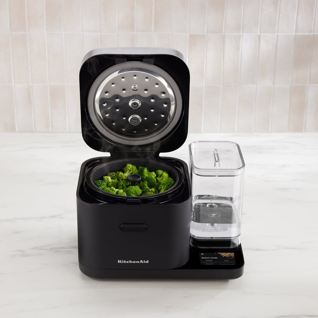 Grain and Rice Cooker 8 Cup with Automatically Sensing Integrated Scale + Water Tank, KGC3155BM