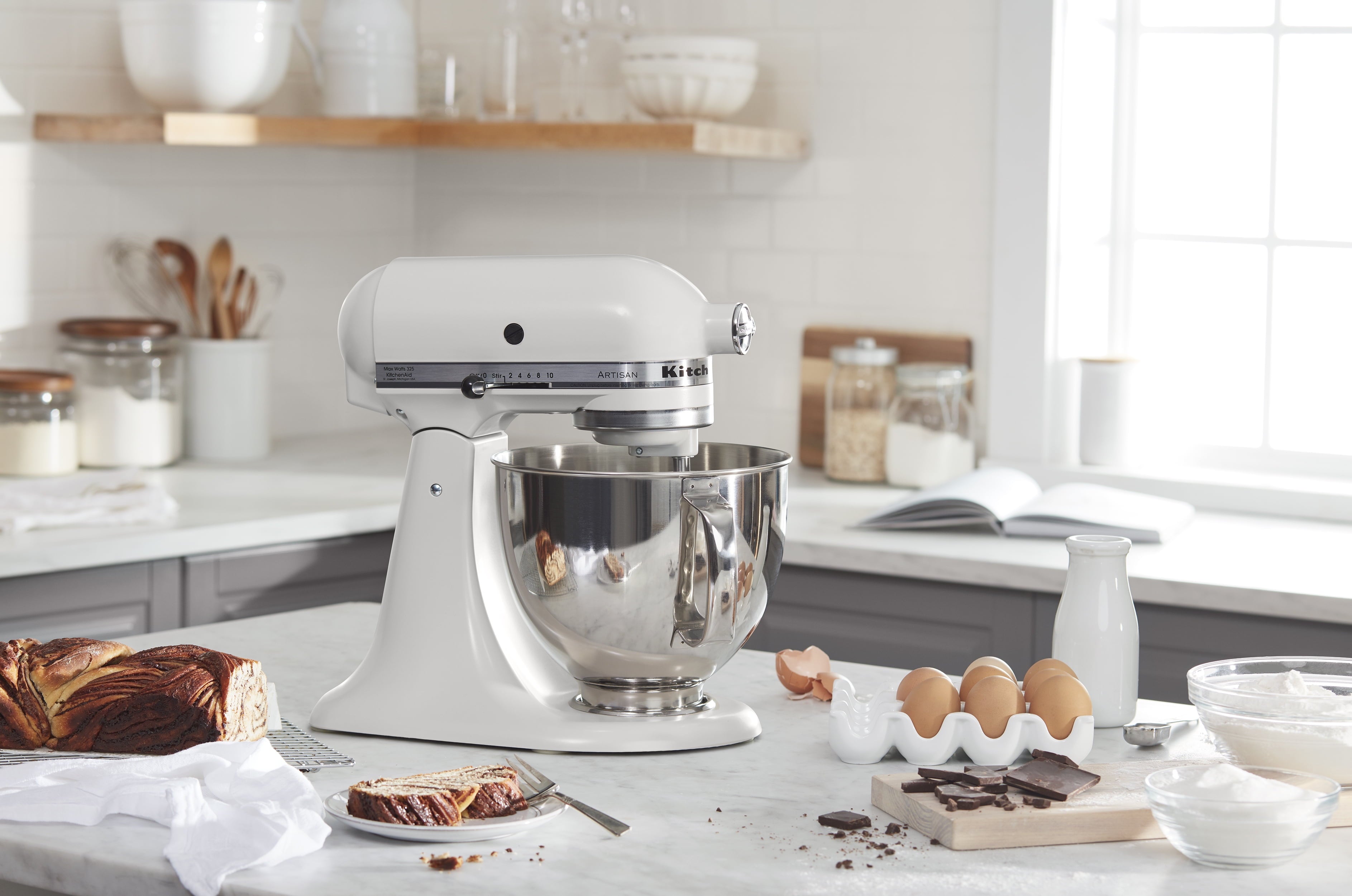 Artisan Series 5-Quart Tilt-Head Stand Mixer - KSM150PSMH, Milkshake