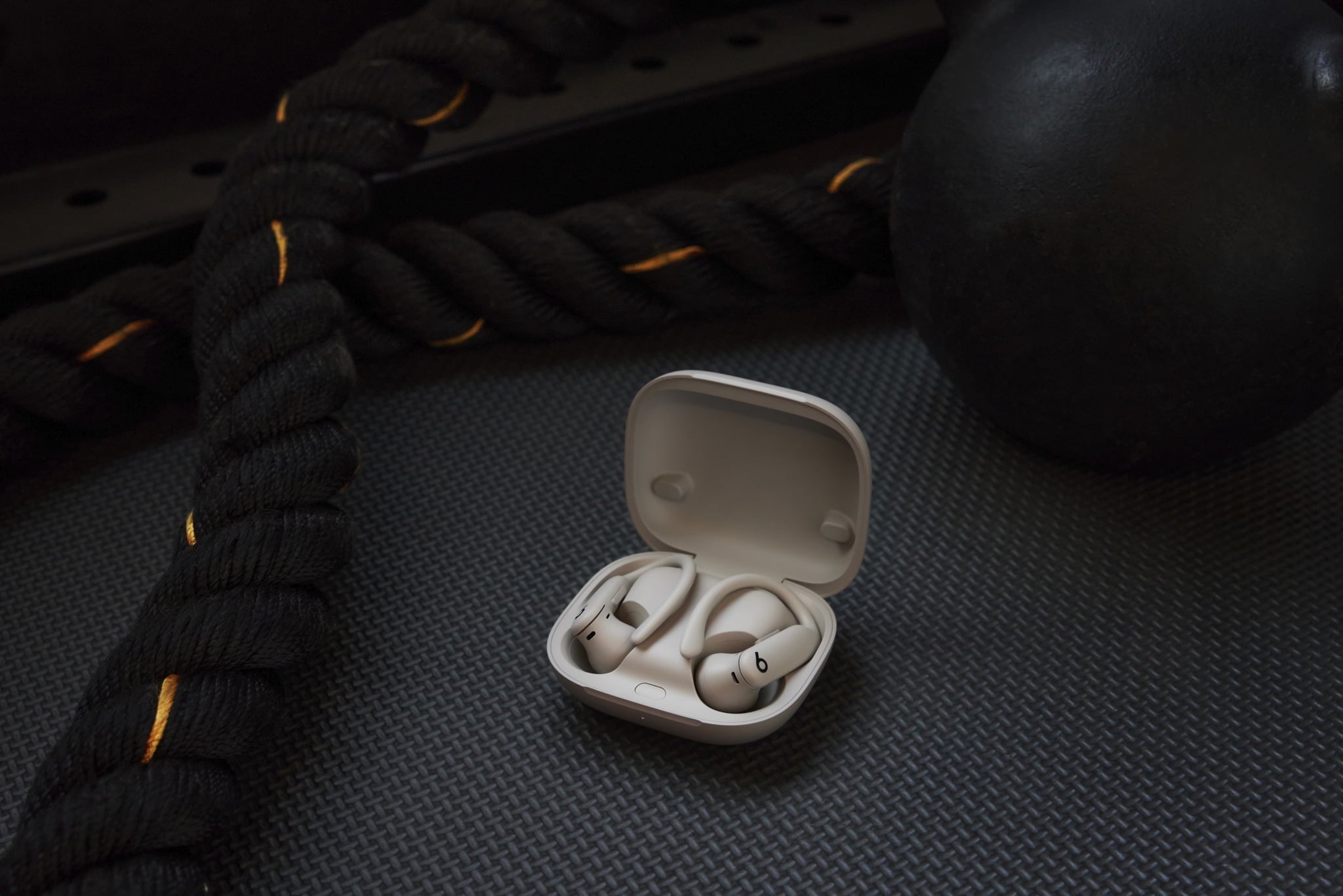 Pro 2 - High-Performance Earbuds - Jet Black