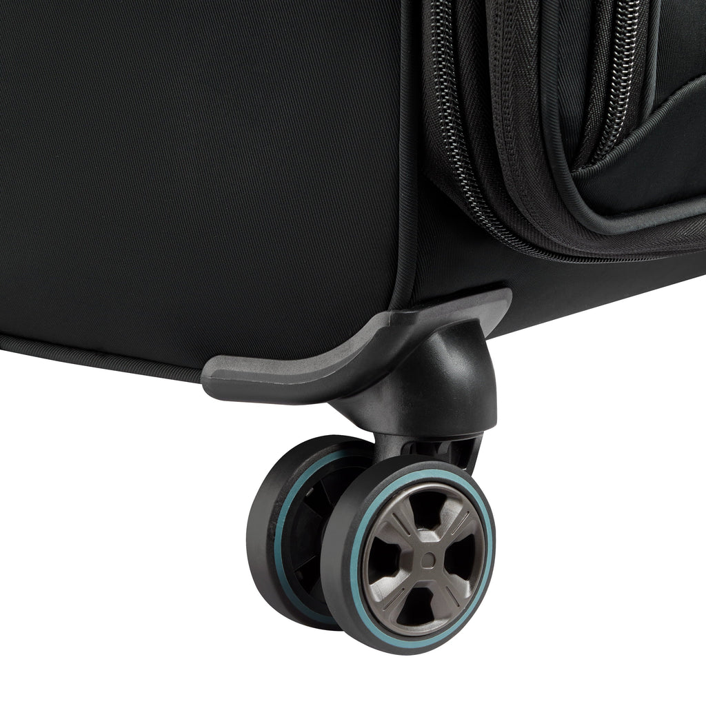 Cruise 3.0 Carry-on Expandable Softside Spinner Luggage